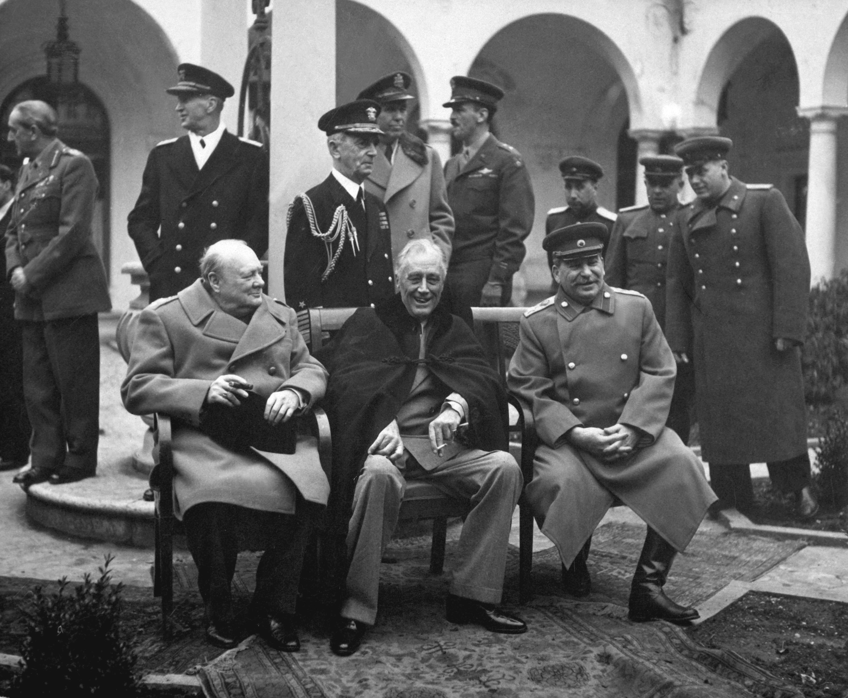 Conferinta de la Yalta Churchill Roosevelt Stalin